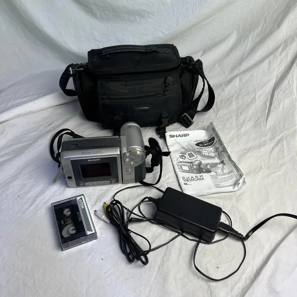 Vintage Sharp Viewcam VL-A111U 8mm Camcorder Video Camera 16X Power Zoom *READ*